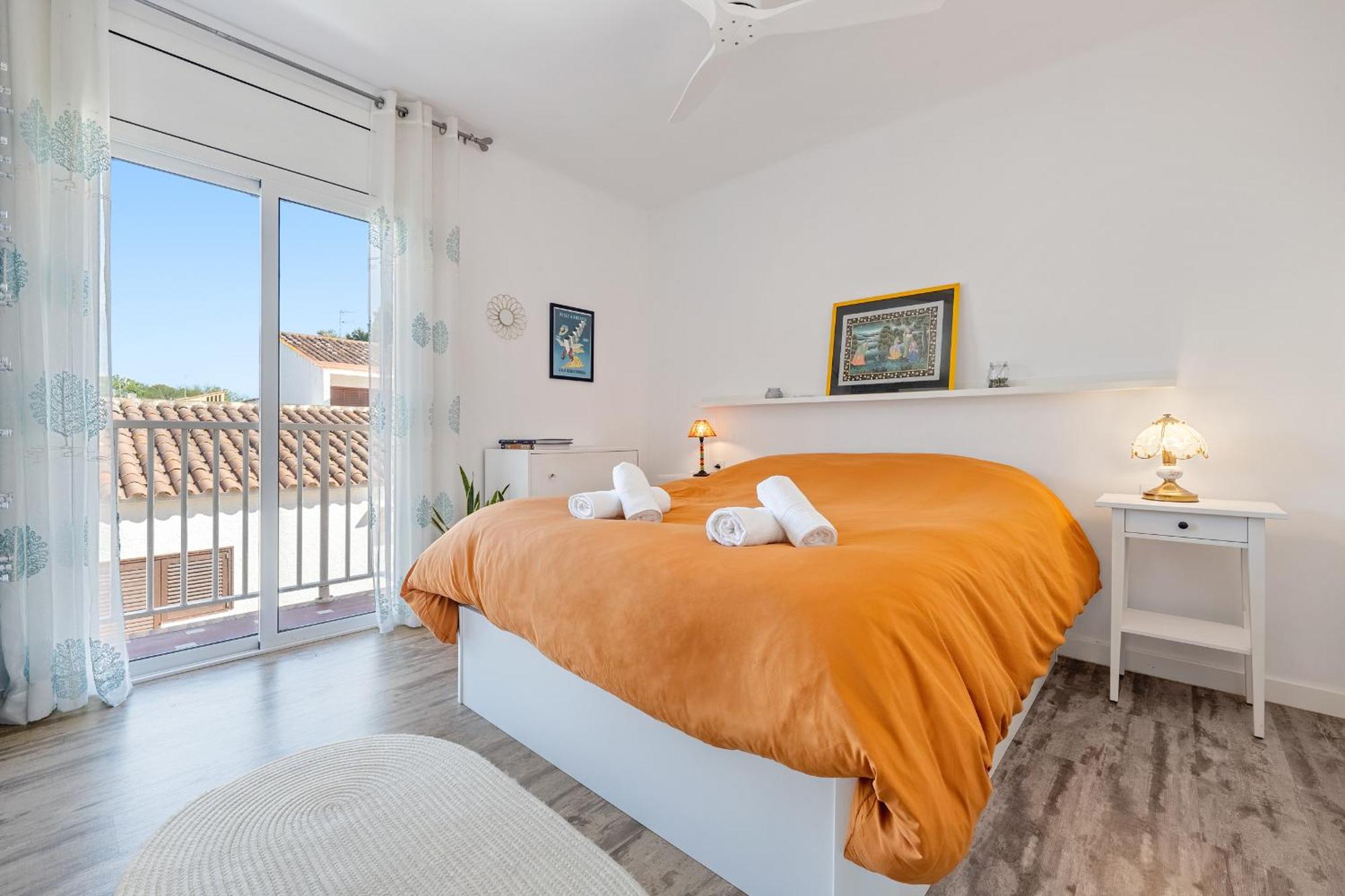 Hauzify I Apartament Zulu Cubelles Bagian luar foto