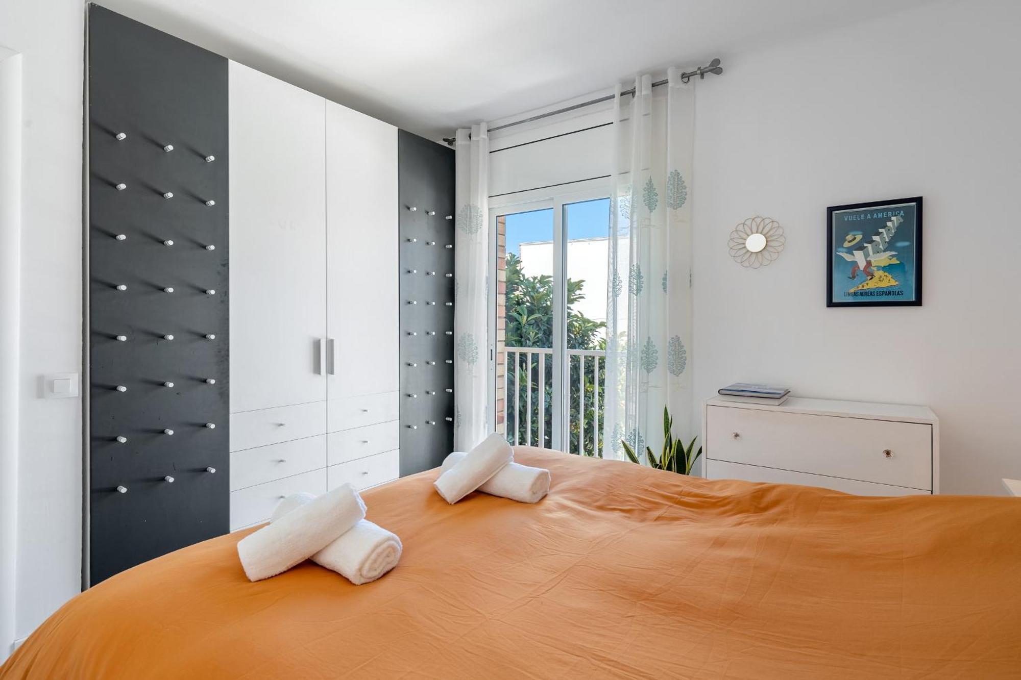 Hauzify I Apartament Zulu Cubelles Bagian luar foto