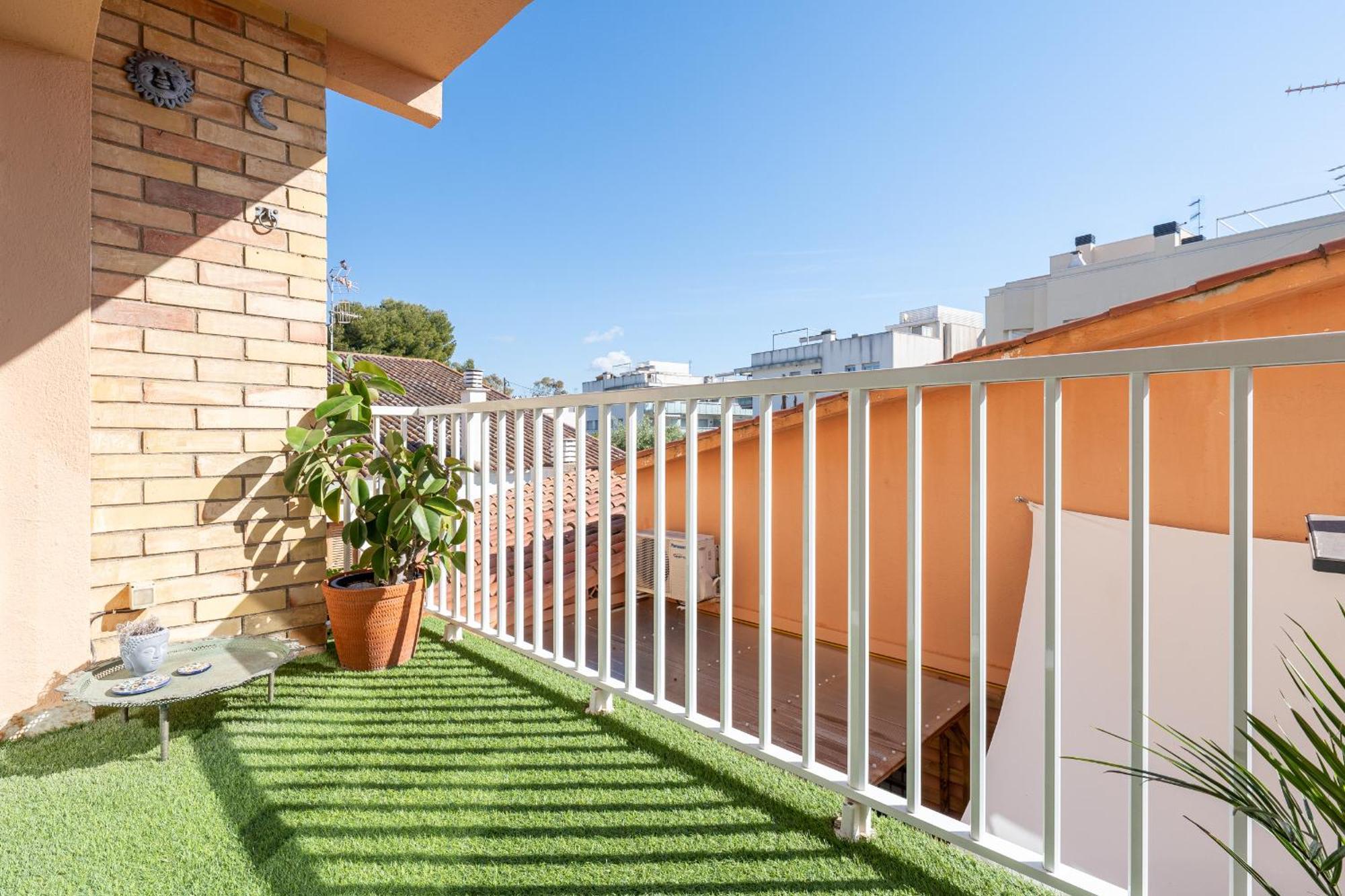 Hauzify I Apartament Zulu Cubelles Bagian luar foto